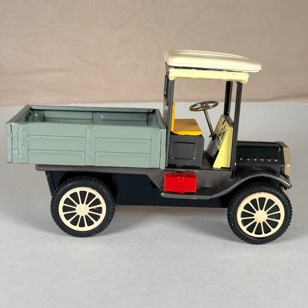 Vintage Antique Friction Powered Tin Truck Japan Antique Style Delivery Toy